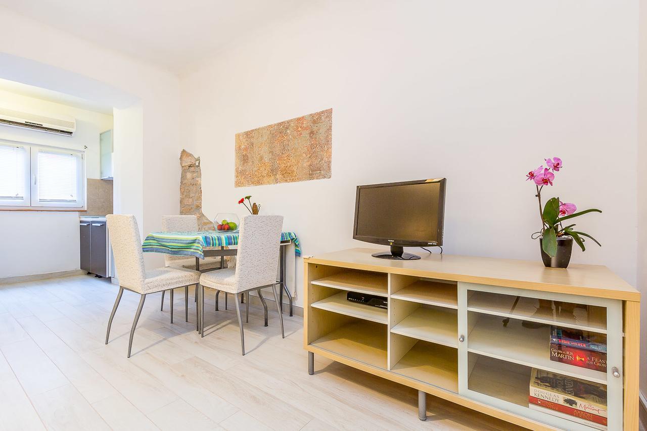 Apartment Rustico Pola Esterno foto